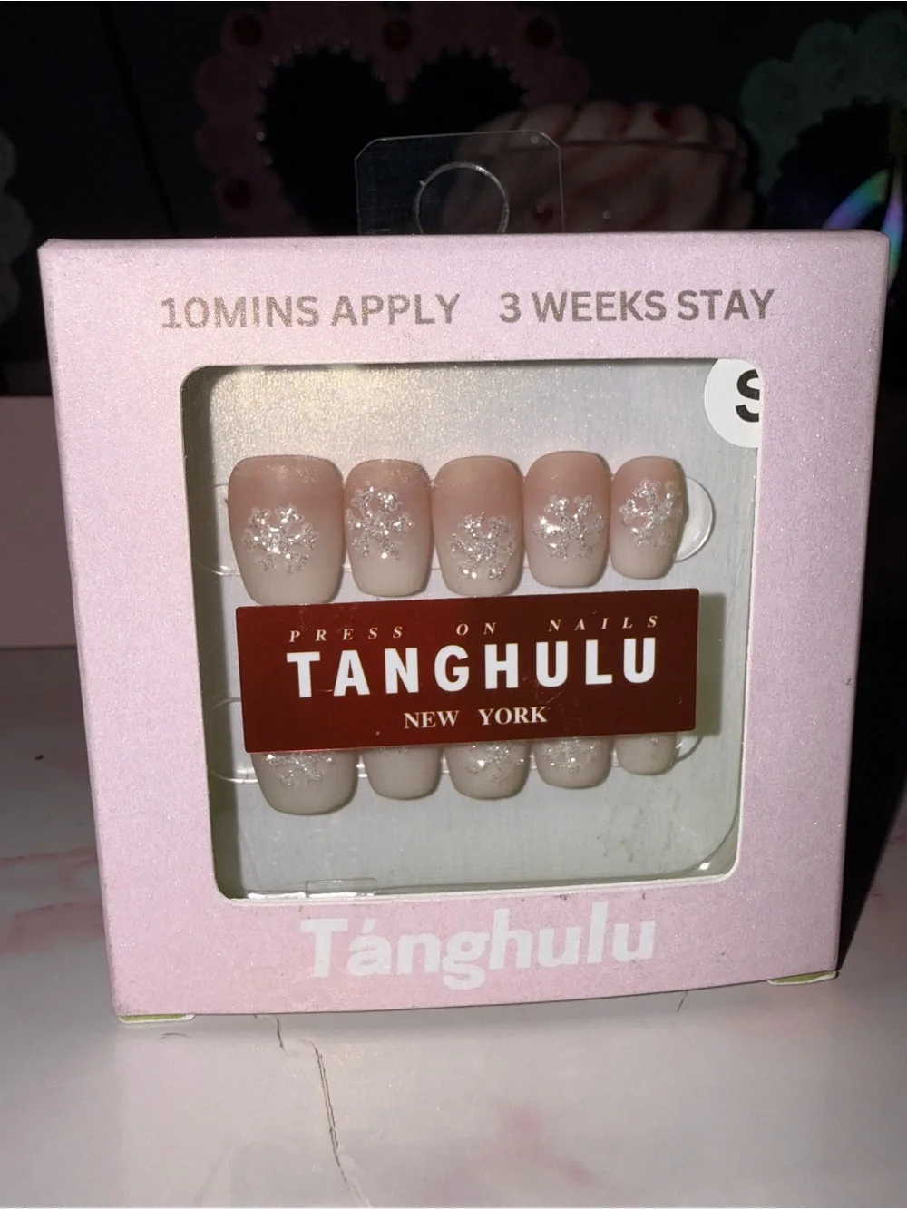 Tanghulu Press-On Nails — Nude Pink with Glitter Snowflakes